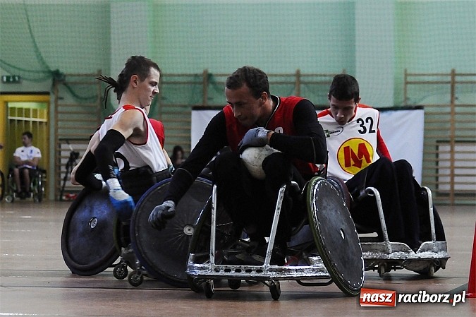 Zdjęcie w galerii na portalu naszraciborz.pl: Rugbyści na wózkach walczą w Rafako Arena wiadomości z regionu