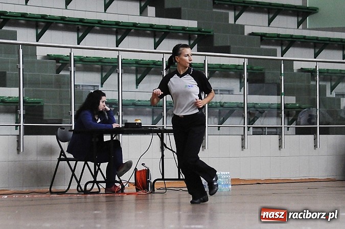 Zdjęcie w galerii na portalu naszraciborz.pl: Rugbyści na wózkach walczą w Rafako Arena wiadomości z regionu