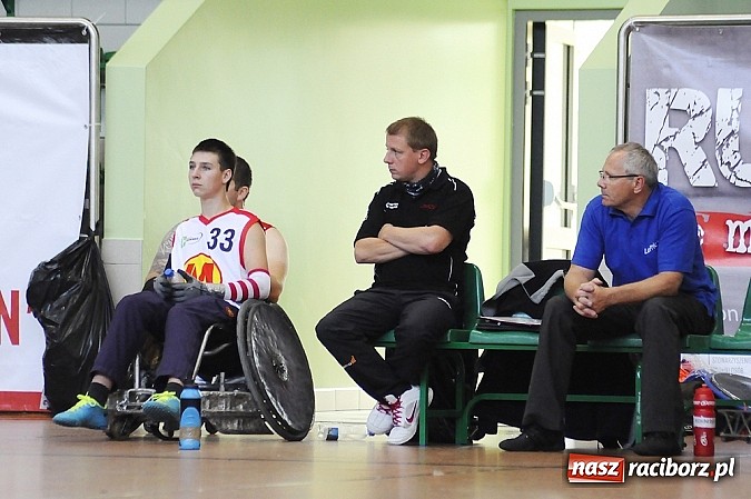 Zdjęcie w galerii na portalu naszraciborz.pl: Rugbyści na wózkach walczą w Rafako Arena wiadomości z regionu