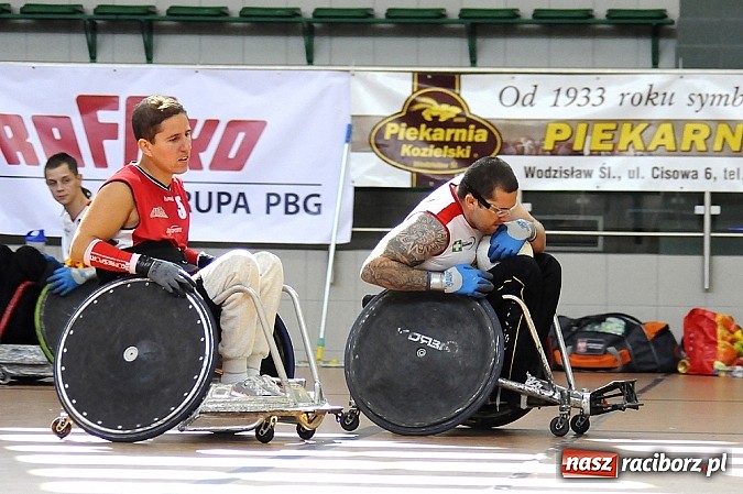 Zdjęcie w galerii na portalu naszraciborz.pl: Rugbyści na wózkach walczą w Rafako Arena wiadomości z regionu