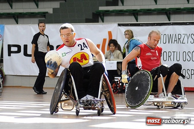 Zdjęcie w galerii na portalu naszraciborz.pl: Rugbyści na wózkach walczą w Rafako Arena wiadomości z regionu