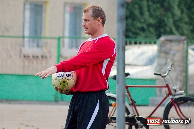 Zdjęcie w galerii na portalu naszraciborz.pl: Brzezie uratowało punkt w Siedliskach wiadomości z regionu