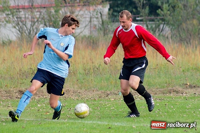 Zdjęcie w galerii na portalu naszraciborz.pl: Brzezie uratowało punkt w Siedliskach wiadomości z regionu