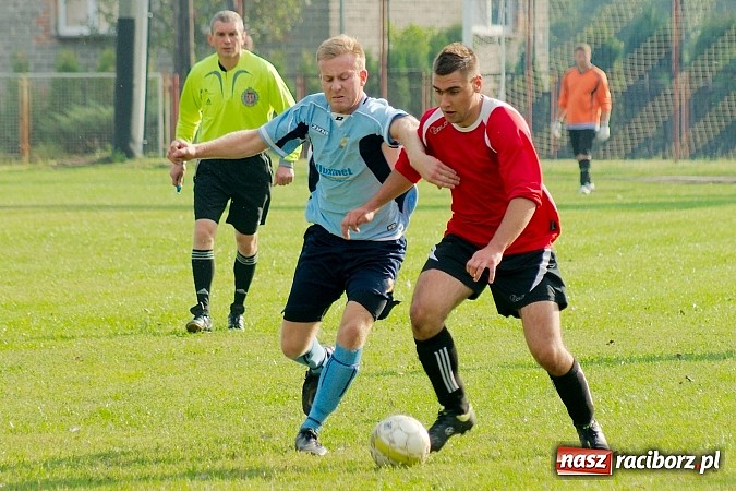 Zdjęcie w galerii na portalu naszraciborz.pl: Brzezie uratowało punkt w Siedliskach wiadomości z regionu