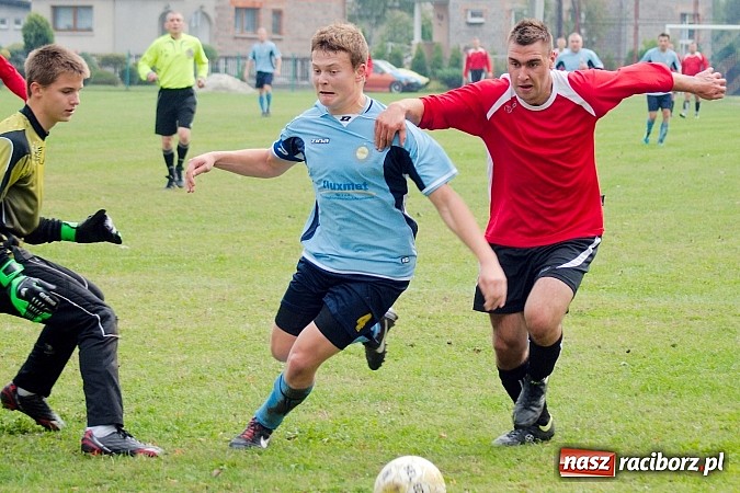 Zdjęcie w galerii na portalu naszraciborz.pl: Brzezie uratowało punkt w Siedliskach wiadomości z regionu