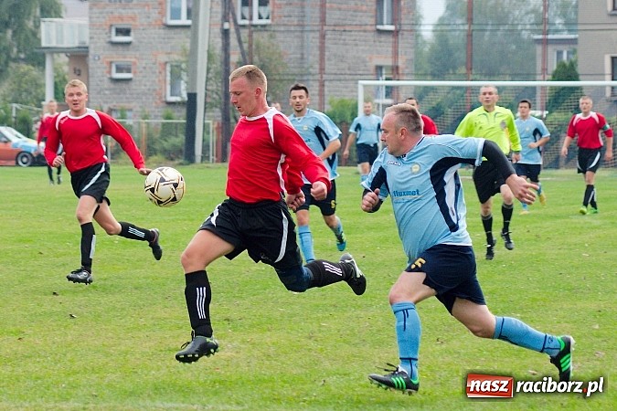 Zdjęcie w galerii na portalu naszraciborz.pl: Brzezie uratowało punkt w Siedliskach wiadomości z regionu
