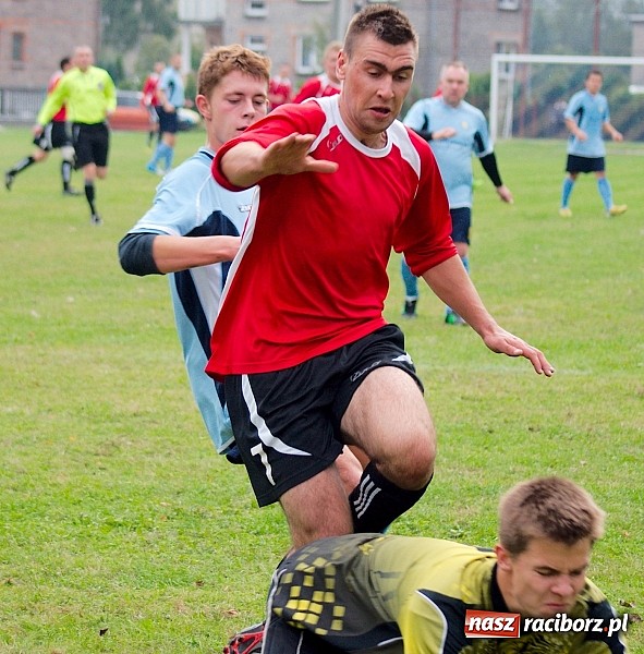 Zdjęcie w galerii na portalu naszraciborz.pl: Brzezie uratowało punkt w Siedliskach wiadomości z regionu