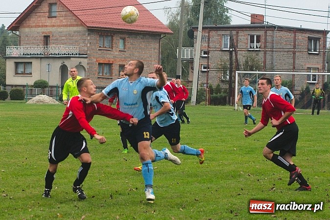 Zdjęcie w galerii na portalu naszraciborz.pl: Brzezie uratowało punkt w Siedliskach wiadomości z regionu