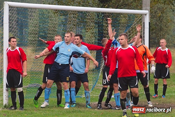 Zdjęcie w galerii na portalu naszraciborz.pl: Brzezie uratowało punkt w Siedliskach wiadomości z regionu