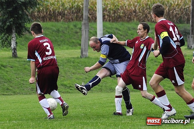 Zdjęcie w galerii na portalu naszraciborz.pl: Zwycięstwo Pietraszyna. Pierwsze od 28 kolejek wiadomości z regionu