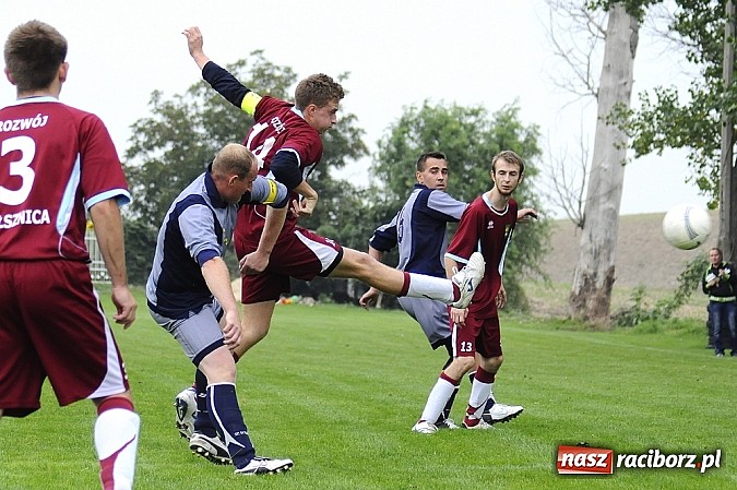 Zdjęcie w galerii na portalu naszraciborz.pl: Zwycięstwo Pietraszyna. Pierwsze od 28 kolejek wiadomości z regionu