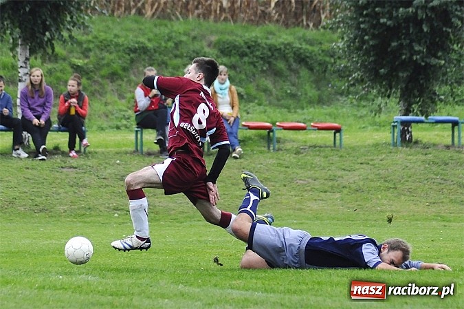 Zdjęcie w galerii na portalu naszraciborz.pl: Zwycięstwo Pietraszyna. Pierwsze od 28 kolejek wiadomości z regionu