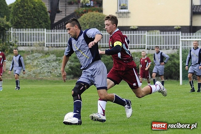 Zdjęcie w galerii na portalu naszraciborz.pl: Zwycięstwo Pietraszyna. Pierwsze od 28 kolejek wiadomości z regionu