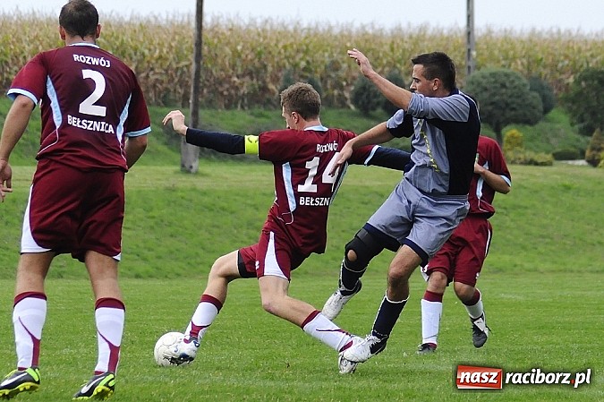 Zdjęcie w galerii na portalu naszraciborz.pl: Zwycięstwo Pietraszyna. Pierwsze od 28 kolejek wiadomości z regionu