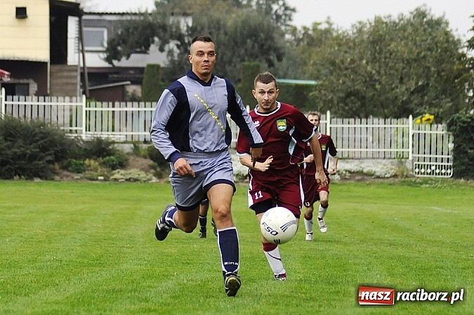Zdjęcie w galerii na portalu naszraciborz.pl: Zwycięstwo Pietraszyna. Pierwsze od 28 kolejek wiadomości z regionu