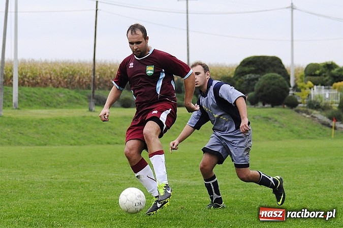 Zdjęcie w galerii na portalu naszraciborz.pl: Zwycięstwo Pietraszyna. Pierwsze od 28 kolejek wiadomości z regionu
