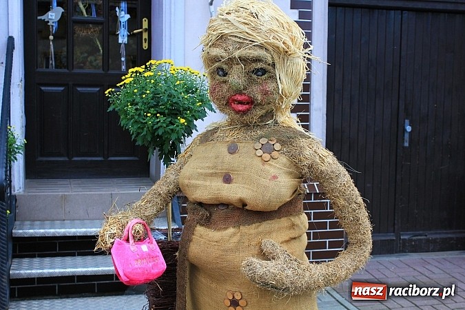 Zdjęcie w galerii na portalu naszraciborz.pl: Dożynki miejskie z barwnym korowodem, mażoretkami i górniczą orkiestrą wiadomości z regionu