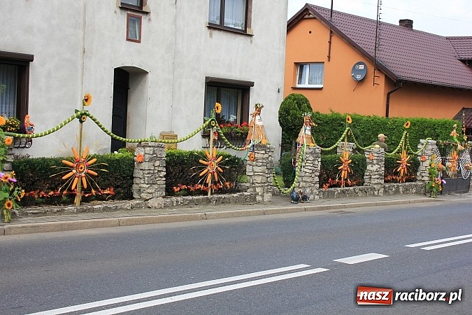 Zdjęcie w galerii na portalu naszraciborz.pl: Dożynki miejskie z barwnym korowodem, mażoretkami i górniczą orkiestrą wiadomości z regionu