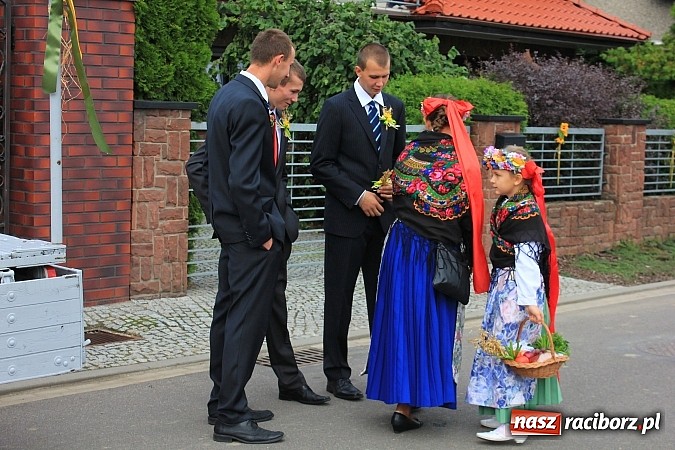 Zdjęcie w galerii na portalu naszraciborz.pl: Dożynki miejskie z barwnym korowodem, mażoretkami i górniczą orkiestrą wiadomości z regionu