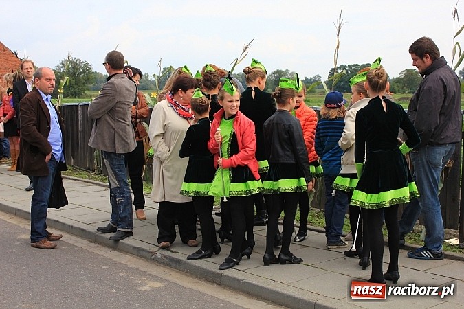 Zdjęcie w galerii na portalu naszraciborz.pl: Dożynki miejskie z barwnym korowodem, mażoretkami i górniczą orkiestrą wiadomości z regionu