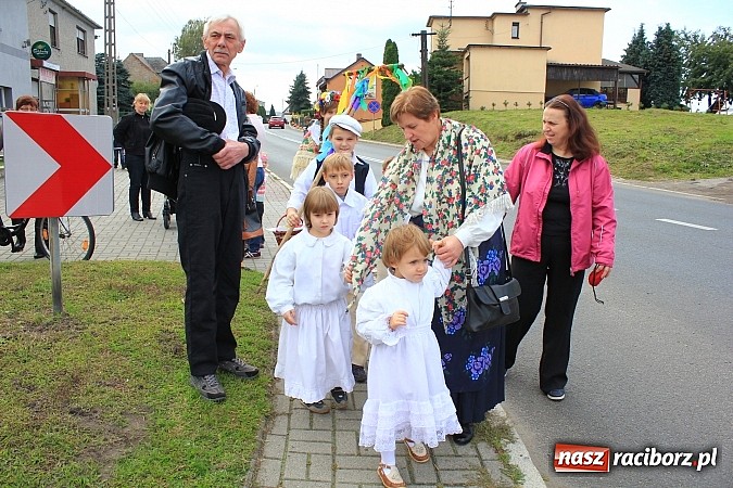 Zdjęcie w galerii na portalu naszraciborz.pl: Dożynki miejskie z barwnym korowodem, mażoretkami i górniczą orkiestrą wiadomości z regionu