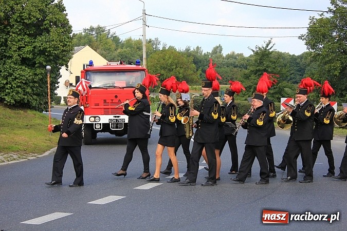 Zdjęcie w galerii na portalu naszraciborz.pl: Dożynki miejskie z barwnym korowodem, mażoretkami i górniczą orkiestrą wiadomości z regionu