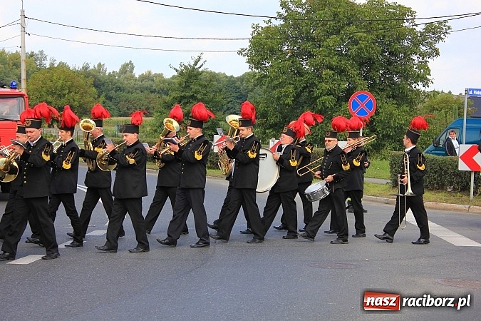 Zdjęcie w galerii na portalu naszraciborz.pl: Dożynki miejskie z barwnym korowodem, mażoretkami i górniczą orkiestrą wiadomości z regionu