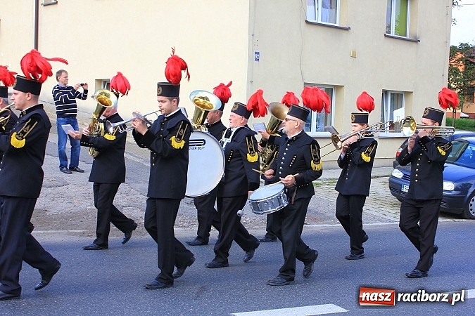 Zdjęcie w galerii na portalu naszraciborz.pl: Dożynki miejskie z barwnym korowodem, mażoretkami i górniczą orkiestrą wiadomości z regionu