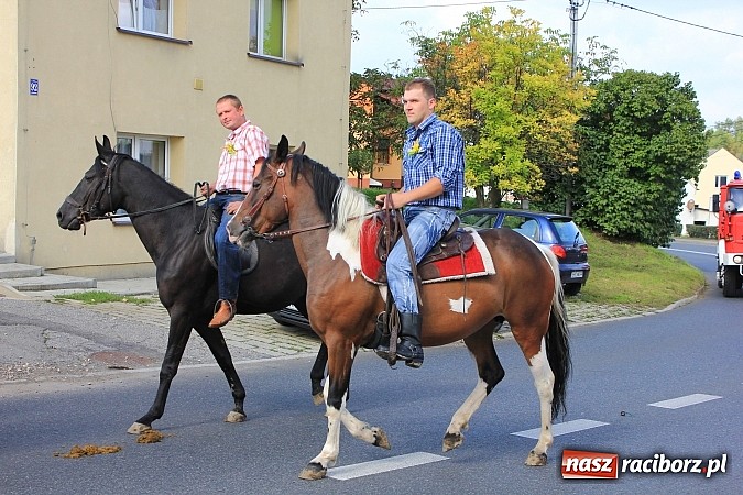 Zdjęcie w galerii na portalu naszraciborz.pl: Dożynki miejskie z barwnym korowodem, mażoretkami i górniczą orkiestrą wiadomości z regionu
