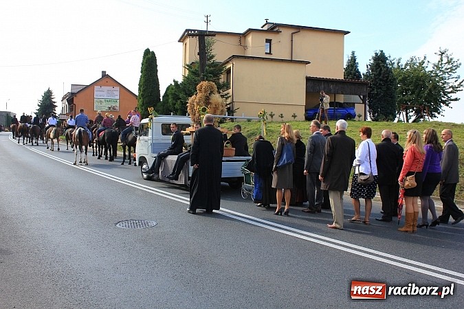 Zdjęcie w galerii na portalu naszraciborz.pl: Dożynki miejskie z barwnym korowodem, mażoretkami i górniczą orkiestrą wiadomości z regionu