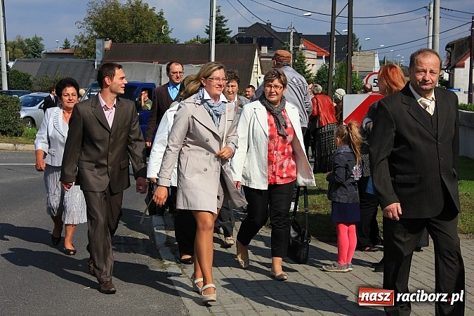 Zdjęcie w galerii na portalu naszraciborz.pl: Dożynki miejskie z barwnym korowodem, mażoretkami i górniczą orkiestrą wiadomości z regionu