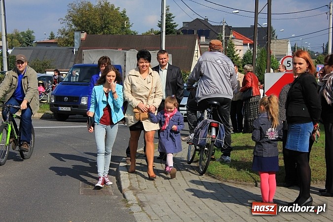 Zdjęcie w galerii na portalu naszraciborz.pl: Dożynki miejskie z barwnym korowodem, mażoretkami i górniczą orkiestrą wiadomości z regionu