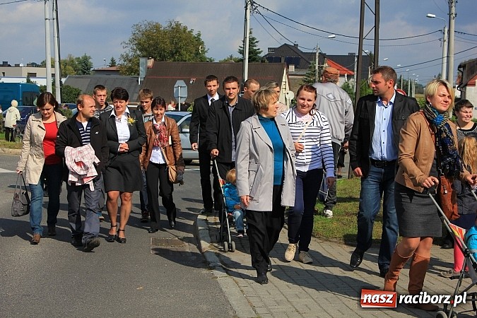 Zdjęcie w galerii na portalu naszraciborz.pl: Dożynki miejskie z barwnym korowodem, mażoretkami i górniczą orkiestrą wiadomości z regionu
