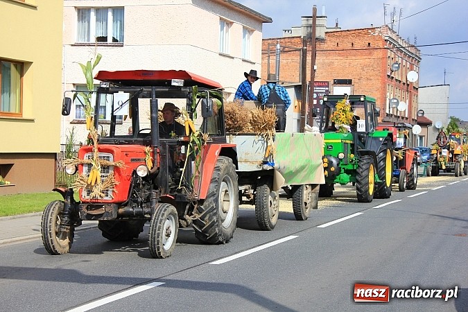 Zdjęcie w galerii na portalu naszraciborz.pl: Dożynki miejskie z barwnym korowodem, mażoretkami i górniczą orkiestrą wiadomości z regionu