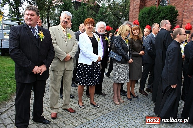 Zdjęcie w galerii na portalu naszraciborz.pl: Dożynki miejskie z barwnym korowodem, mażoretkami i górniczą orkiestrą wiadomości z regionu