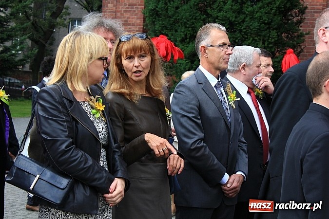 Zdjęcie w galerii na portalu naszraciborz.pl: Dożynki miejskie z barwnym korowodem, mażoretkami i górniczą orkiestrą wiadomości z regionu