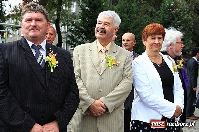 Zdjęcie w galerii na portalu naszraciborz.pl: Dożynki miejskie z barwnym korowodem, mażoretkami i górniczą orkiestrą wiadomości z regionu