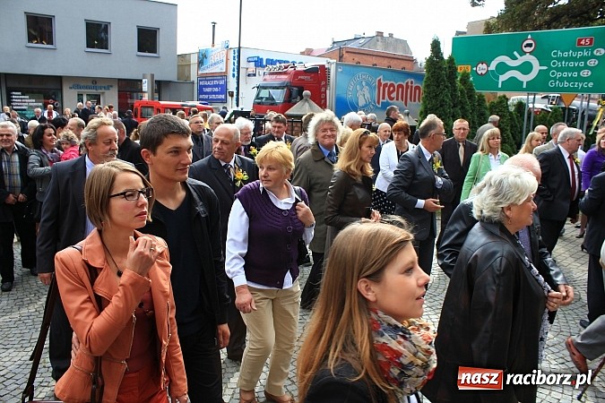 Zdjęcie w galerii na portalu naszraciborz.pl: Dożynki miejskie z barwnym korowodem, mażoretkami i górniczą orkiestrą wiadomości z regionu