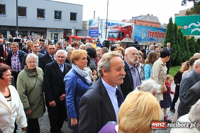Zdjęcie w galerii na portalu naszraciborz.pl: Dożynki miejskie z barwnym korowodem, mażoretkami i górniczą orkiestrą wiadomości z regionu
