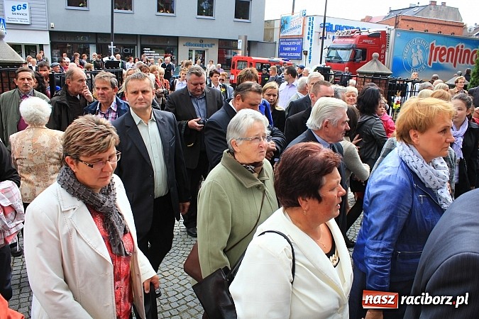 Zdjęcie w galerii na portalu naszraciborz.pl: Dożynki miejskie z barwnym korowodem, mażoretkami i górniczą orkiestrą wiadomości z regionu