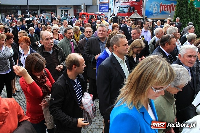 Zdjęcie w galerii na portalu naszraciborz.pl: Dożynki miejskie z barwnym korowodem, mażoretkami i górniczą orkiestrą wiadomości z regionu
