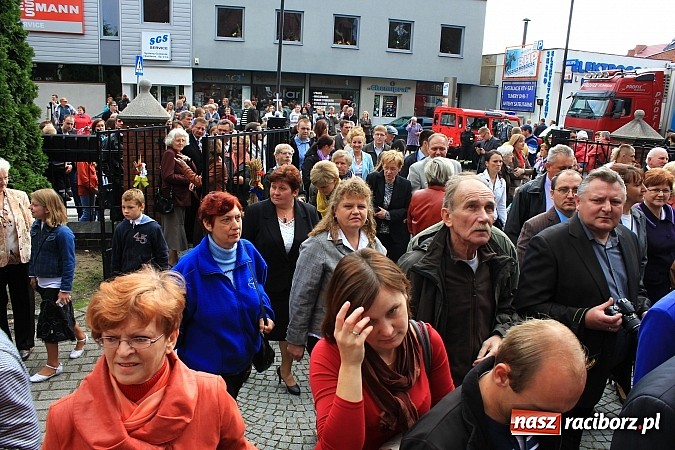 Zdjęcie w galerii na portalu naszraciborz.pl: Dożynki miejskie z barwnym korowodem, mażoretkami i górniczą orkiestrą wiadomości z regionu
