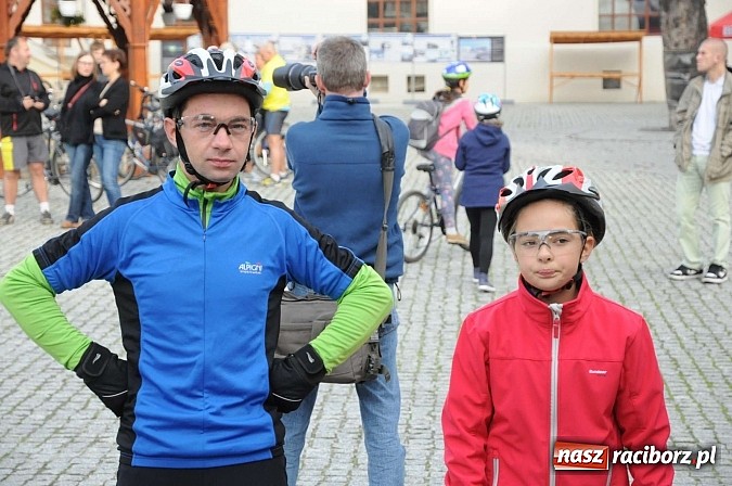 Zdjęcie w galerii na portalu naszraciborz.pl: W cztery godziny przeszli Szlakiem Husarii i Sobieskiego z Raciborza do Rud wiadomości z regionu