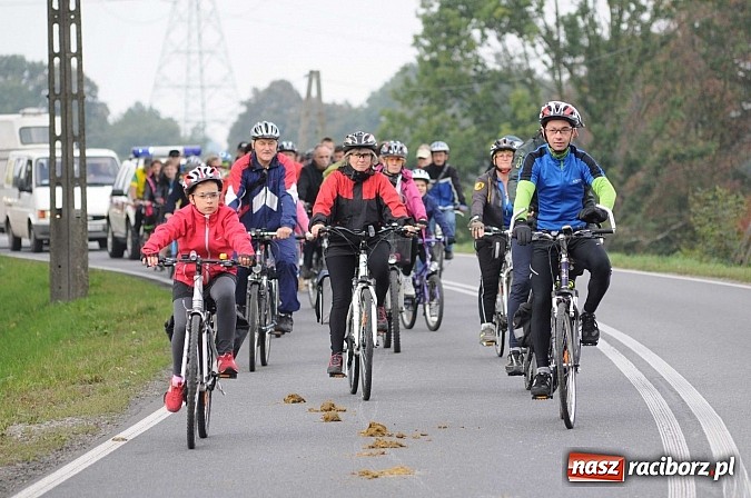 Zdjęcie w galerii na portalu naszraciborz.pl: W cztery godziny przeszli Szlakiem Husarii i Sobieskiego z Raciborza do Rud wiadomości z regionu