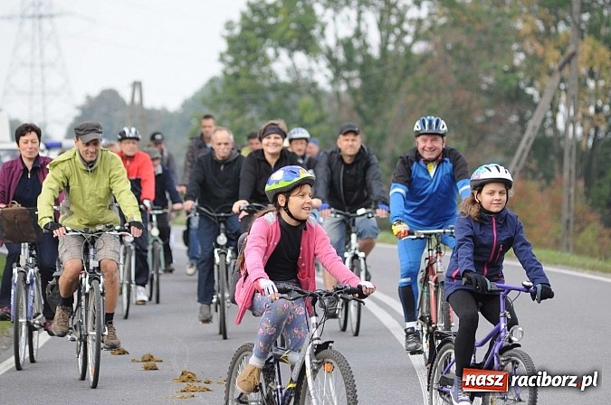 Zdjęcie w galerii na portalu naszraciborz.pl: W cztery godziny przeszli Szlakiem Husarii i Sobieskiego z Raciborza do Rud wiadomości z regionu