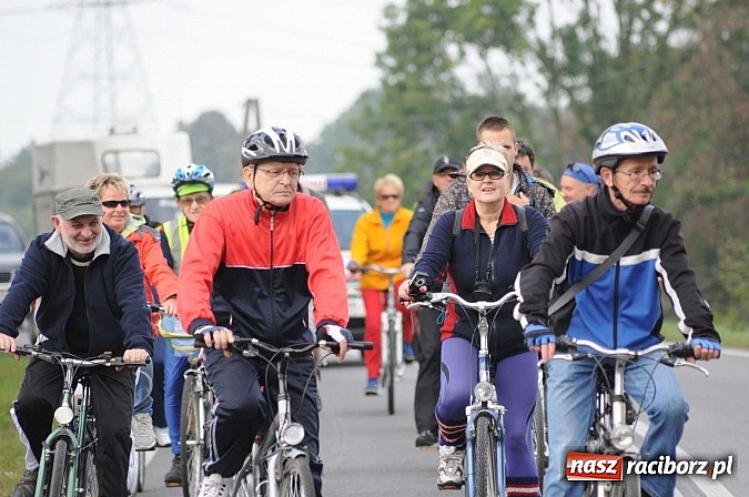 Zdjęcie w galerii na portalu naszraciborz.pl: W cztery godziny przeszli Szlakiem Husarii i Sobieskiego z Raciborza do Rud wiadomości z regionu