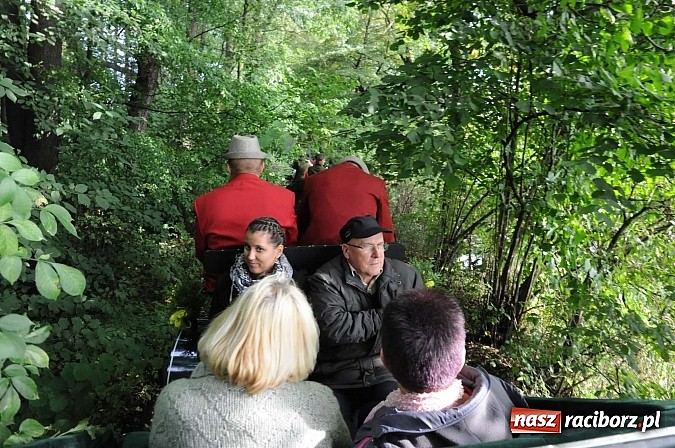 Zdjęcie w galerii na portalu naszraciborz.pl: W cztery godziny przeszli Szlakiem Husarii i Sobieskiego z Raciborza do Rud wiadomości z regionu