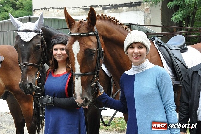 Zdjęcie w galerii na portalu naszraciborz.pl: W cztery godziny przeszli Szlakiem Husarii i Sobieskiego z Raciborza do Rud wiadomości z regionu