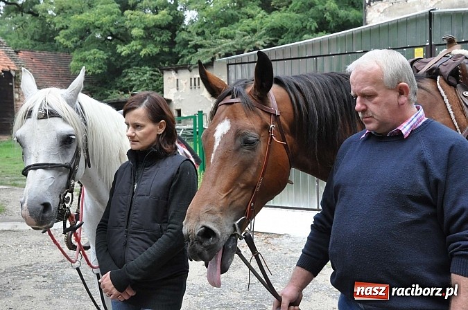 Zdjęcie w galerii na portalu naszraciborz.pl: W cztery godziny przeszli Szlakiem Husarii i Sobieskiego z Raciborza do Rud wiadomości z regionu