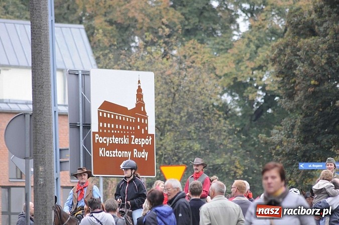 Zdjęcie w galerii na portalu naszraciborz.pl: W cztery godziny przeszli Szlakiem Husarii i Sobieskiego z Raciborza do Rud wiadomości z regionu